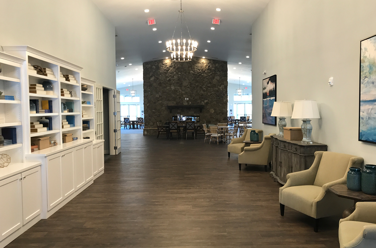 Manor Lake Gainesville - Foyer Hall Manor Lake Gainesville - Foyer Hall
