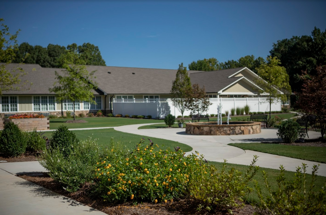 Manor Lake Gainesville - Stone Manor Lake Gainesville - Stone